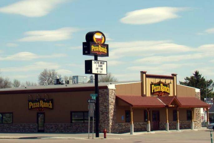 Pizza Ranch | meal delivery | 1132 Oxford St Ste 4, Worthington, MN 56187, USA | 5073763711 OR +1 507-376-3711