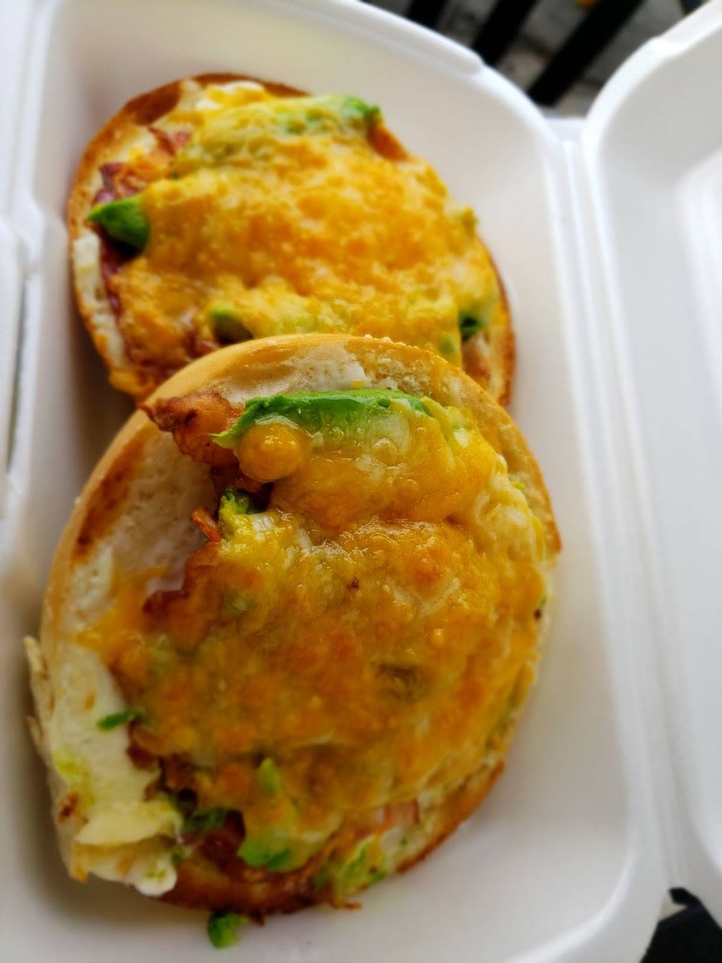 Yum Yum Donuts | cafe | 555 S Glenoaks Blvd, Burbank, CA 91502, USA | 8188433831 OR +1 818-843-3831