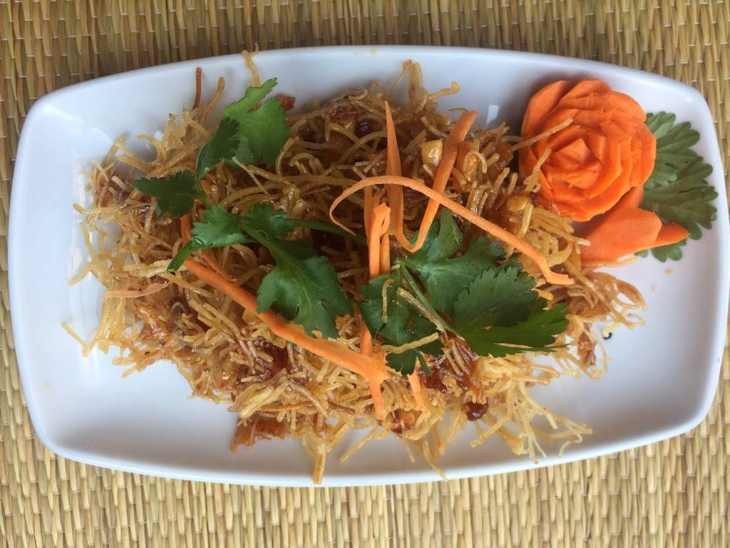 Cilantro Thai Kitchen | restaurant | 1509 W Devon Ave, Chicago, IL 60660, USA | 7732627797 OR +1 773-262-7797