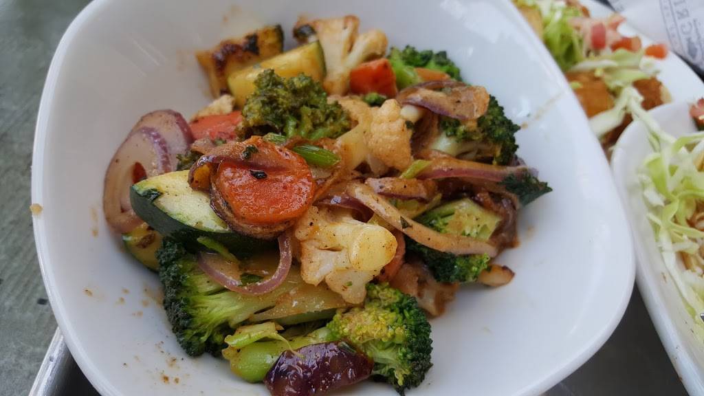 California Fish Grill | restaurant | 11421 South St, Cerritos, CA 90703, USA | 5628650066 OR +1 562-865-0066