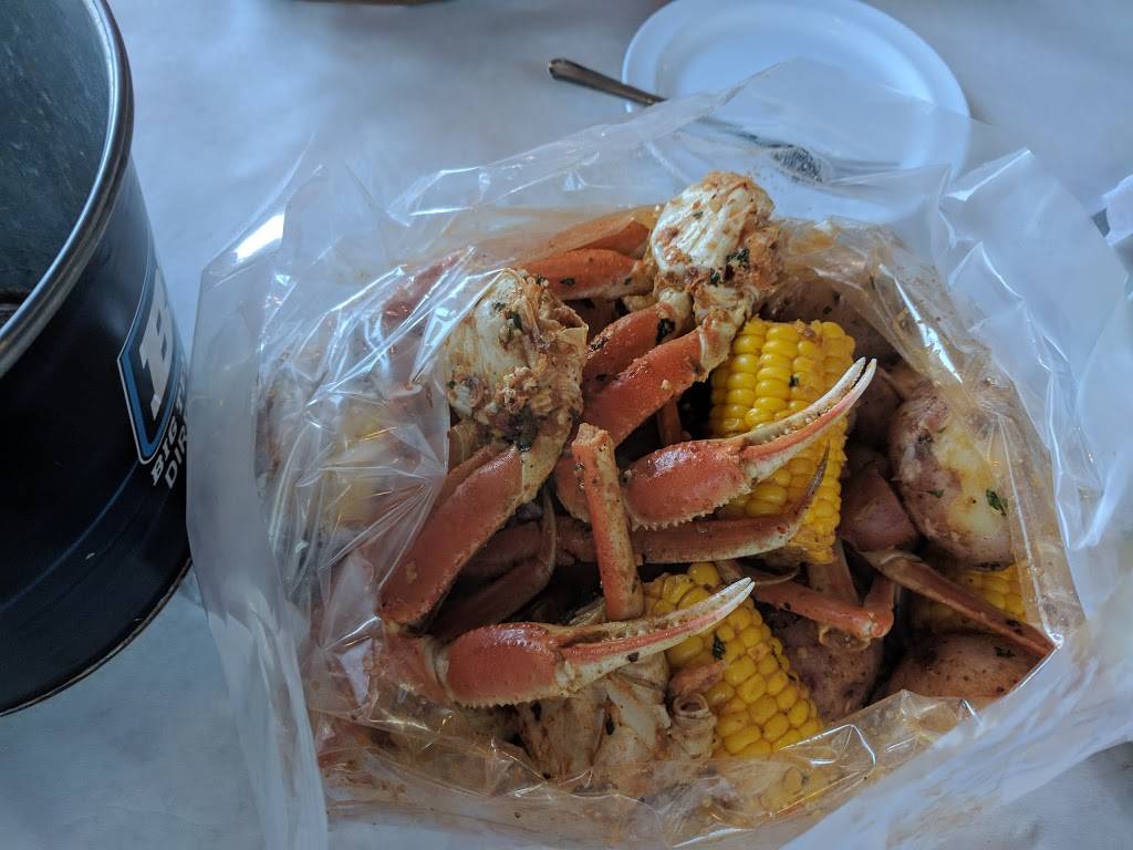 Blue Water Seafood and Crab | restaurant | 860 Willow St, San Jose, CA 95125, USA | 4082898879 OR +1 408-289-8879