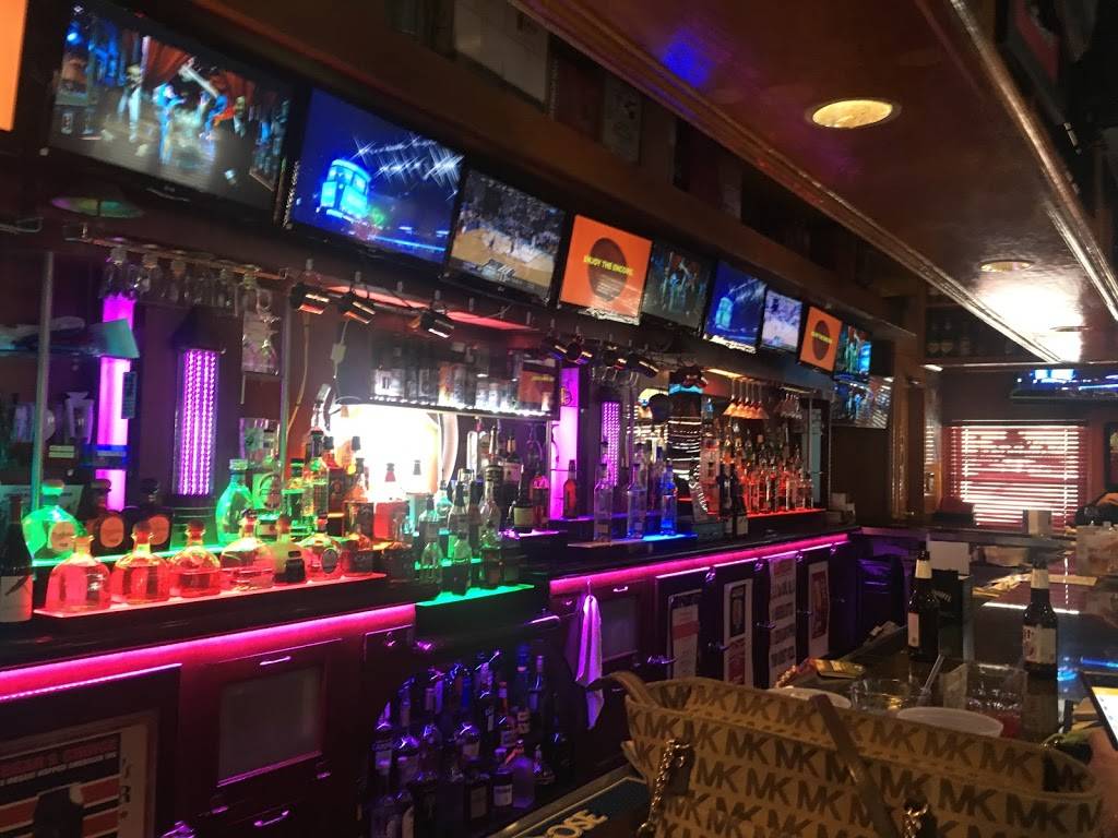 Gatsby’s Pizza and Pub | restaurant | 427 E Rand Rd, Arlington Heights, IL 60004, USA | 8472537200 OR +1 847-253-7200