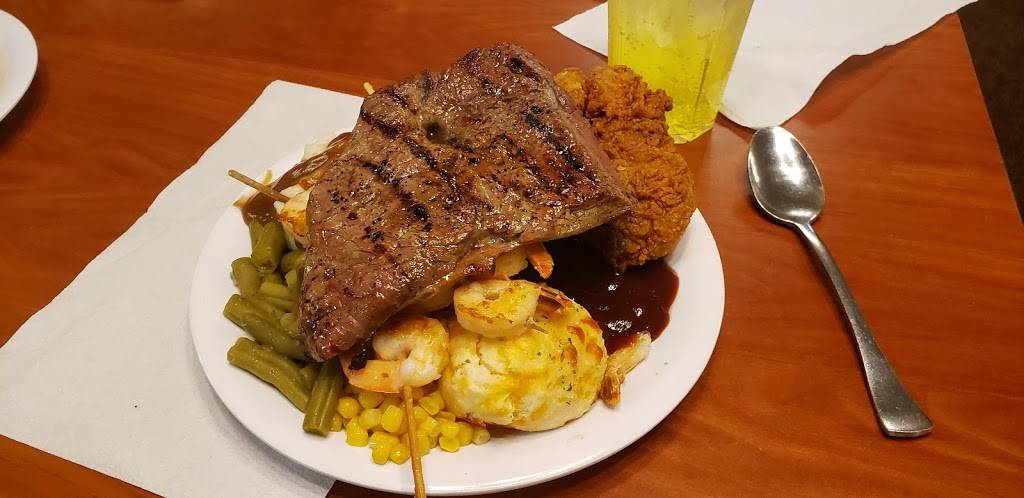 Golden Corral Buffet & Grill | restaurant | 3525 N University St, Peoria, IL 61604, USA | 3099663064 OR +1 309-966-3064