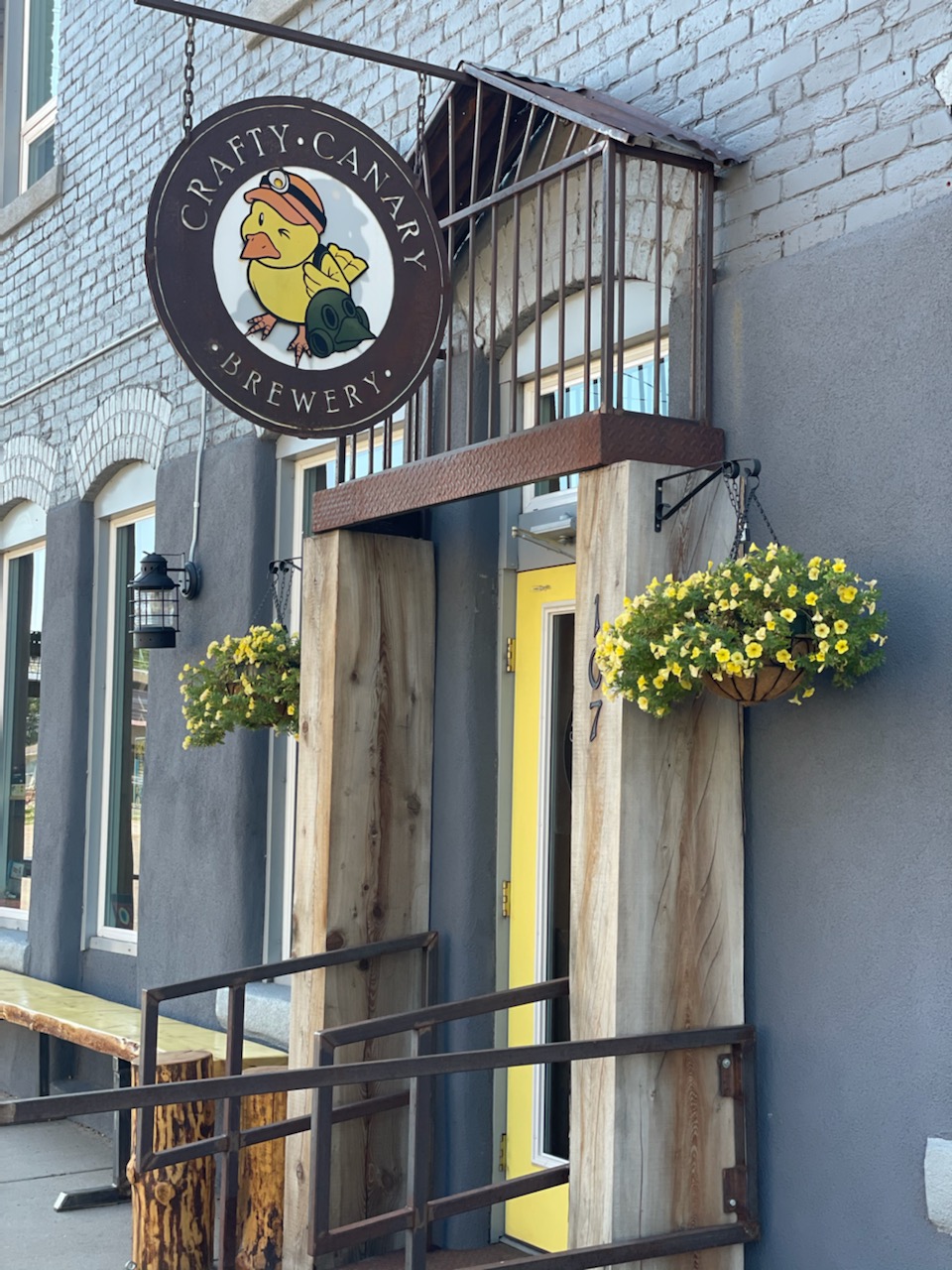 Crafty Canary Brewery | restaurant | 107 E 5th St, Walsenburg, CO 81089, USA | 7198901113 OR +1 719-890-1113