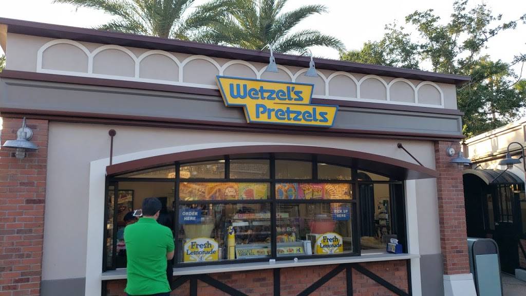 Wetzels Pretzels | restaurant | 1503 E Buena Vista Dr, Golden Oak, FL 32836, USA | 4075600871 OR +1 407-560-0871