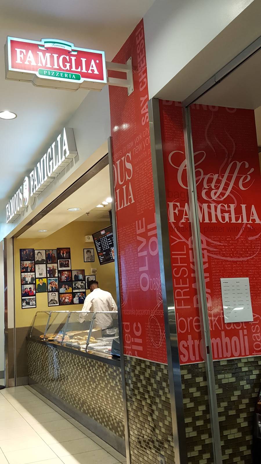 Famous Famiglia | restaurant | 6000 N Terminal Pkwy, Atlanta, GA 30320, USA | 4047621577 OR +1 404-762-1577