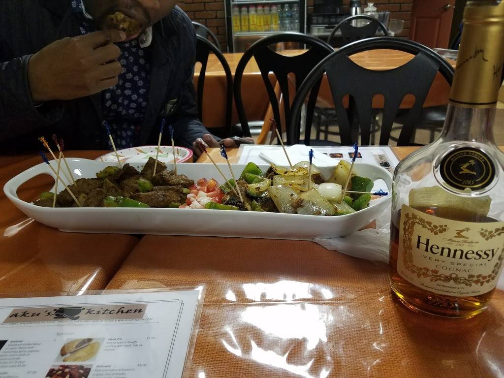 Akus Kitchen | restaurant | 5938 Chestnut St, Philadelphia, PA 19139, USA | 2154763499 OR +1 215-476-3499