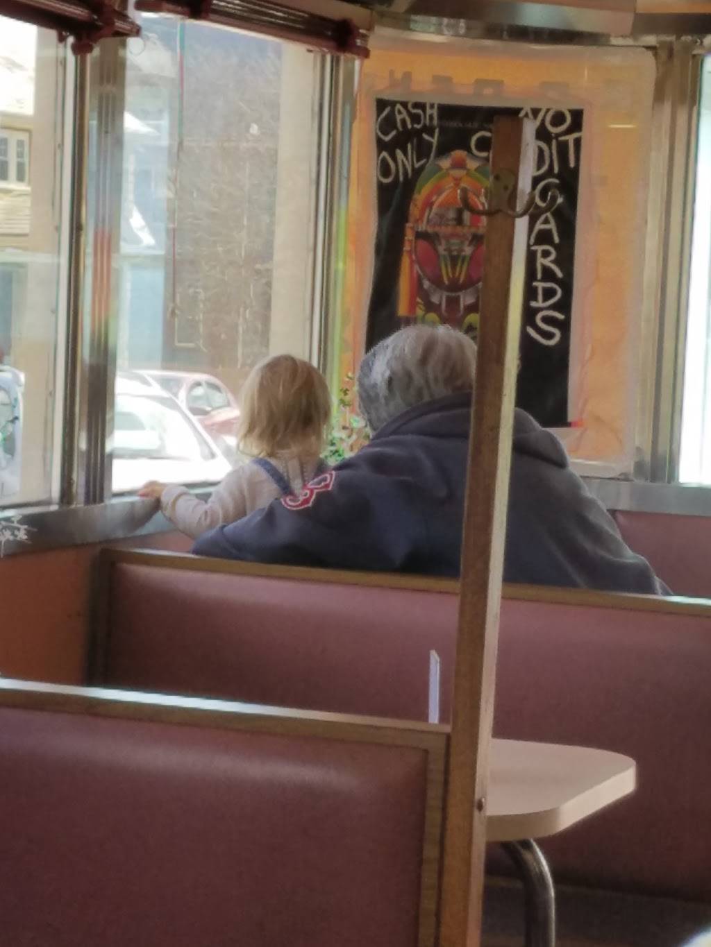 Angelos Orchid Diner | restaurant | 805 Rockdale Ave, New Bedford, MA 02740, USA | 5089933172 OR +1 508-993-3172