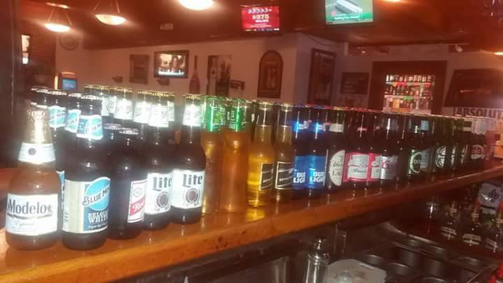 Charlies Restaurant And Bar | restaurant | 5711 Silver Hill Rd, District Heights, MD 20747, USA | 3015168787 OR +1 301-516-8787