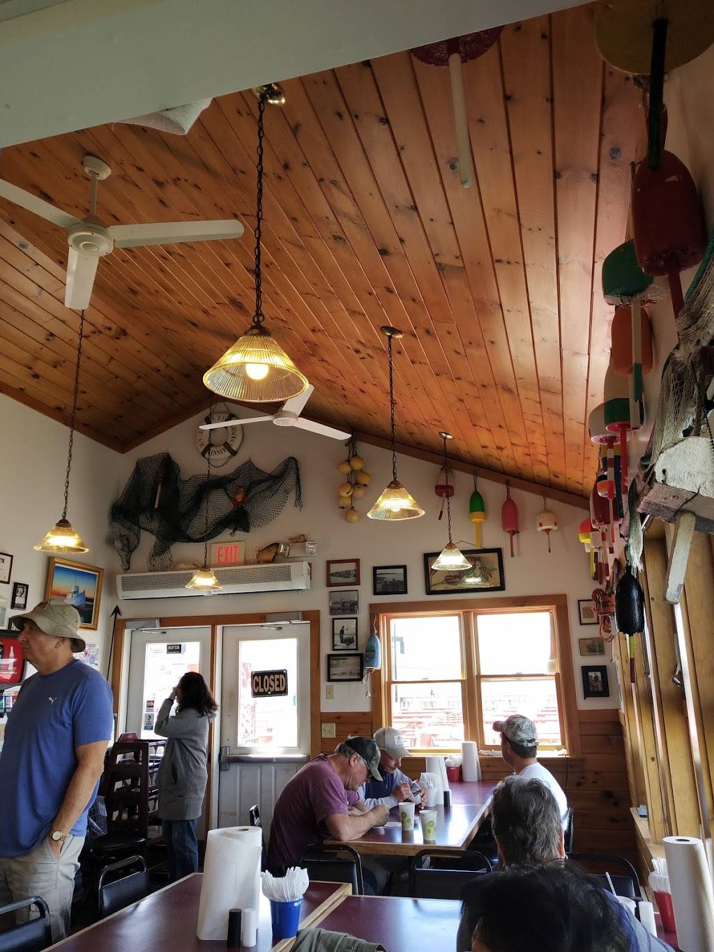 Cape Porpoise Lobster Co | restaurant | 79 Pier Rd, Kennebunkport, ME 04046, USA | 2079674268 OR +1 207-967-4268