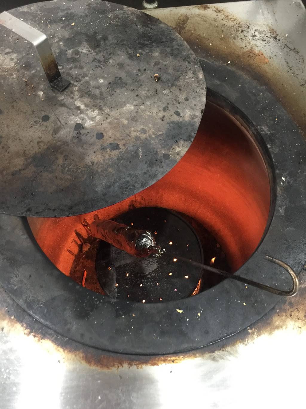 Arizona fried chicken AFC | restaurant | 880 Main St, Brockton, MA 02301, USA | 7742235118 OR +1 774-223-5118