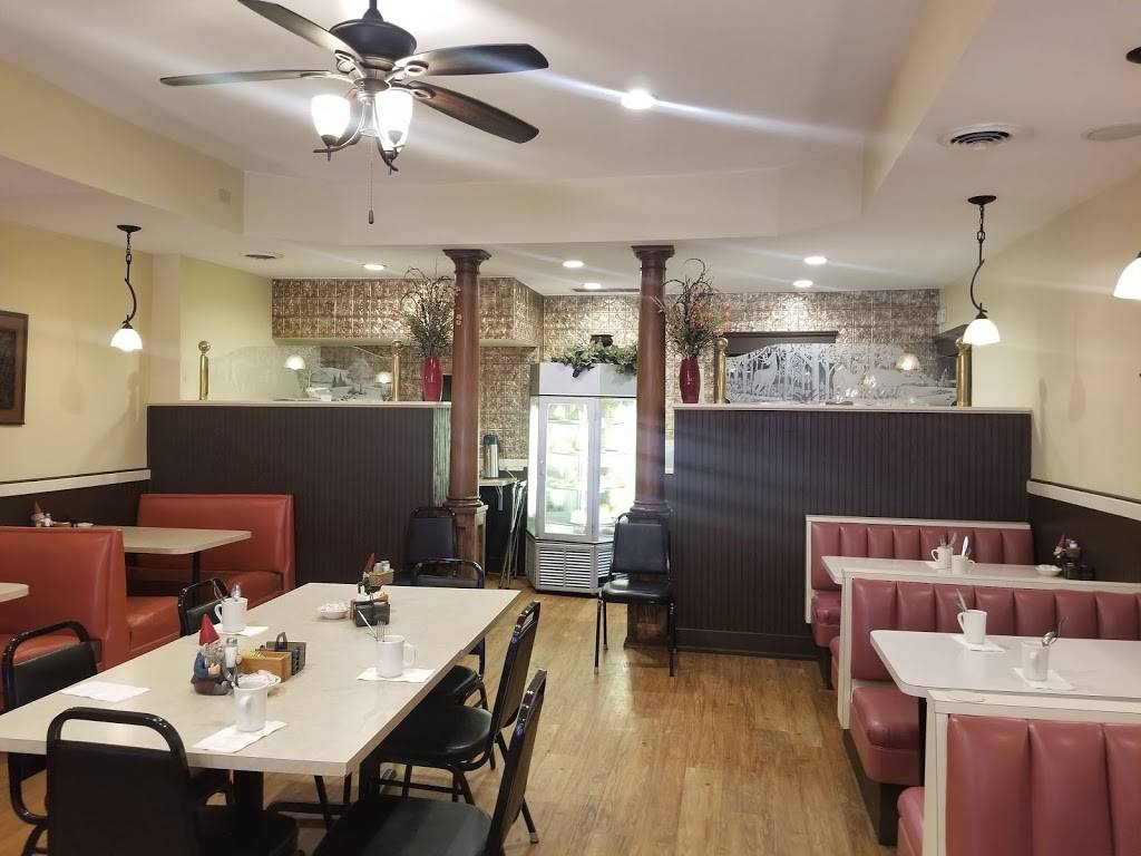 Borgens Cafe | restaurant | 109 S Main St, Westby, WI 54667, USA | 6086344003 OR +1 608-634-4003