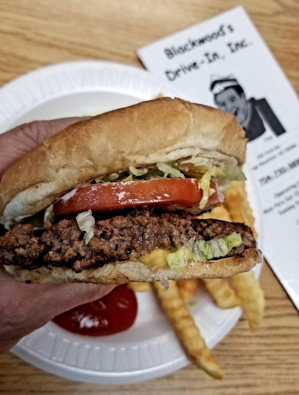 Blackwoods Drive-In | restaurant | 201 York Rd, Kings Mountain, NC 28086, USA | 7047308899 OR +1 704-730-8899