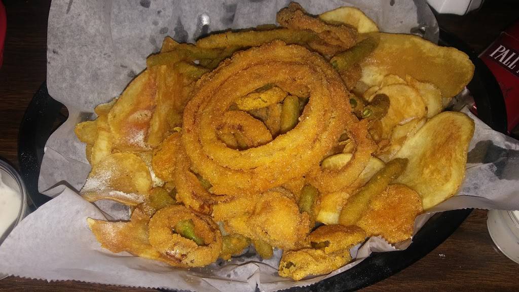 Shortstop Inn | restaurant | 112 E Waterford St, Wakarusa, IN 46573, USA | 5748624639 OR +1 574-862-4639