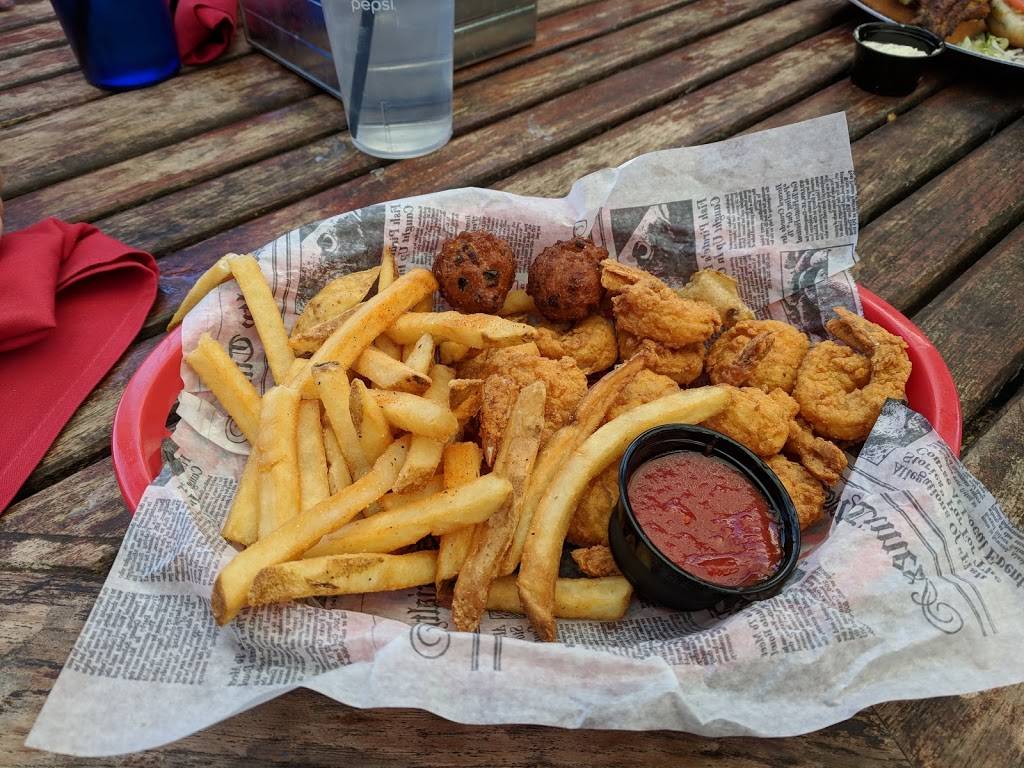 Reds Ice House | restaurant | 98 Church St, Mt Pleasant, SC 29464, USA | 8433880003 OR +1 843-388-0003