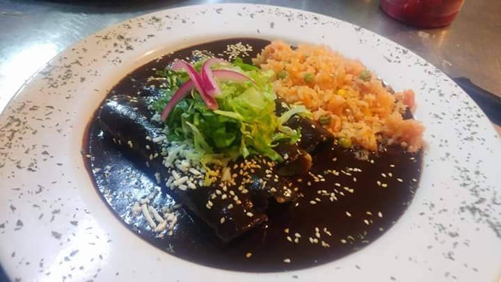 5 Estrellas Mexican Restaurant | restaurant | 650 S Harbor Blvd, Santa Ana, CA 92704, USA | 7147754754 OR +1 714-775-4754