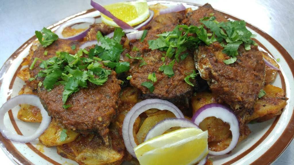 Chakula Hut | restaurant | 1871 OConnor Dr, North York, ON M4A 1X1, Canada | 4167522786 OR +1 416-752-2786