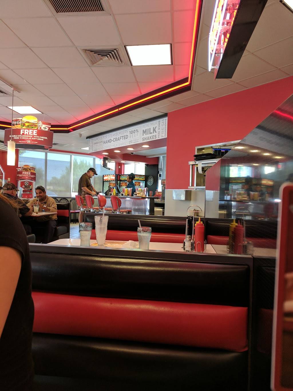 Steak n Shake | restaurant | 8950 Colonial Center Dr, Fort Myers, FL 33905, USA | 2399310090 OR +1 239-931-0090
