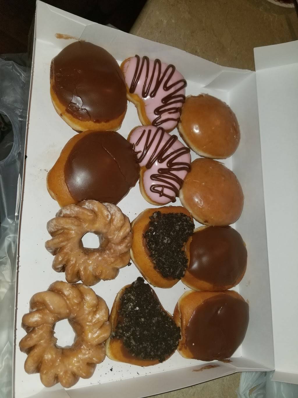 Krispy Kreme | bakery | 519 North Ave, Macon, GA 31201, USA | 4787452621 OR +1 478-745-2621