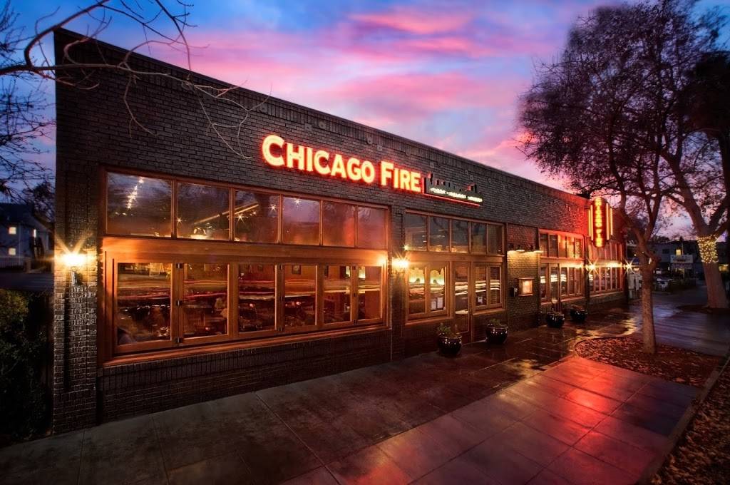Chicago Fire | restaurant | 2416 J St, Sacramento, CA 95816, USA | 9164430440 OR +1 916-443-0440