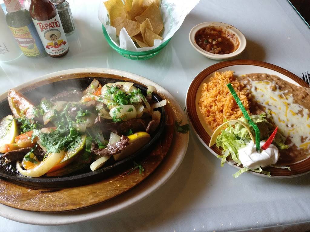 Riveras | restaurant | 2901 E 7th St, Long Beach, CA 90804, USA | 5624348489 OR +1 562-434-8489