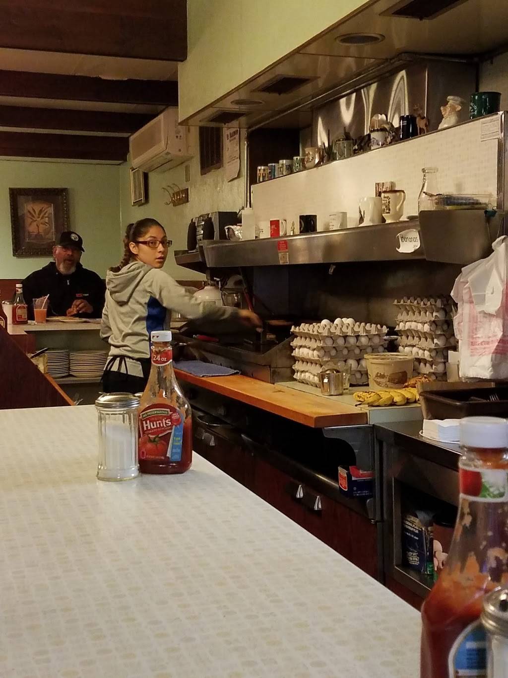 Boston House | restaurant | 950 Penn St, Reading, PA 19602, USA | 6103738831 OR +1 610-373-8831