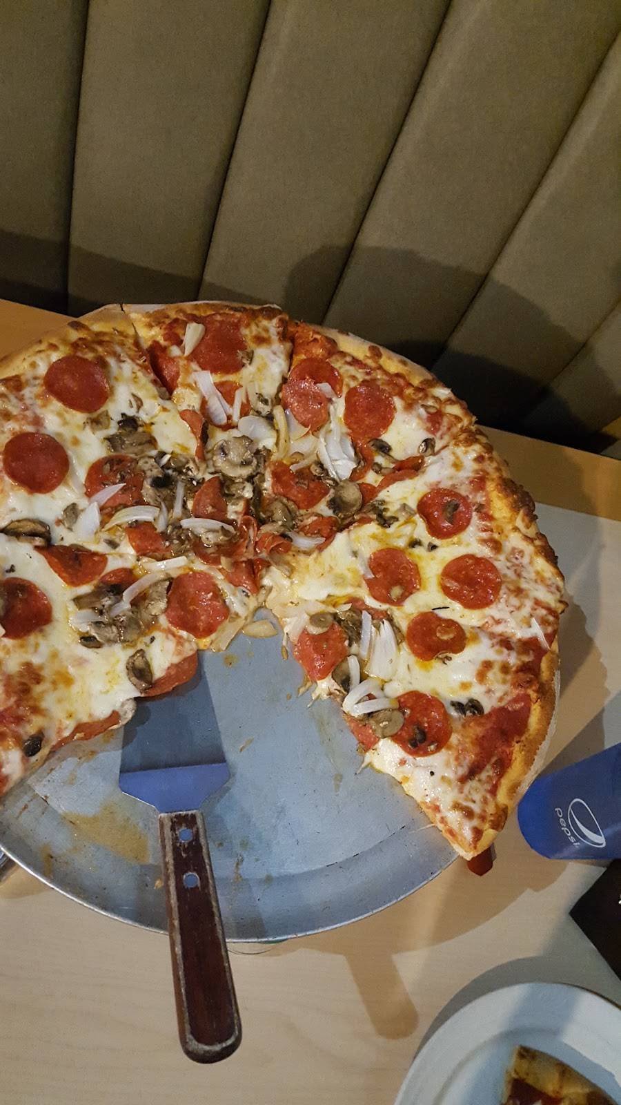 Nicky Ds Pizza | restaurant | 356 N Central Ave, Umatilla, FL 32784, USA | 3526692400 OR +1 352-669-2400