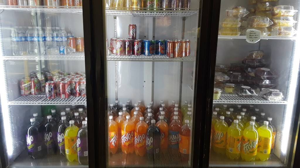 Sharks | restaurant | 3702 E 10th St, Indianapolis, IN 46201, USA | 3179865164 OR +1 317-986-5164