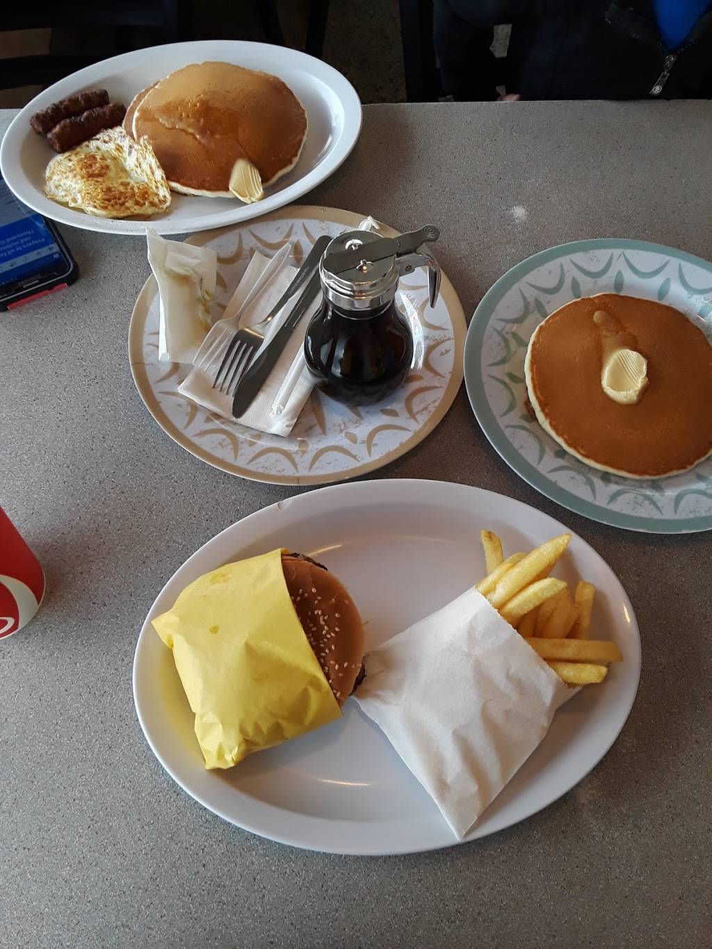 J B Burgers | restaurant | 5718 Gage Ave, Bell Gardens, CA 90201, USA | 3237733411 OR +1 323-773-3411