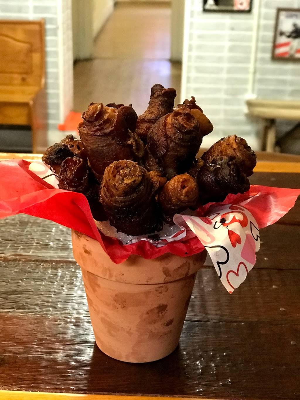 The Smokin Toad | restaurant | 24 N Conococheague St, Williamsport, MD 21795, USA | 3012233447 OR +1 301-223-3447