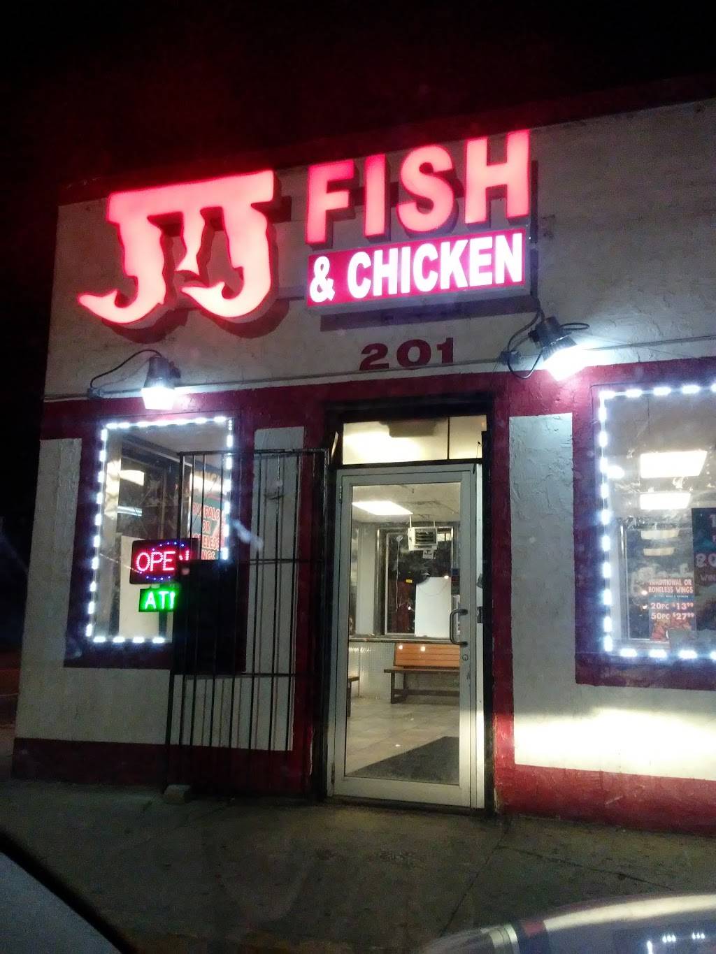 J J Fish & Chicken | restaurant | 201 E 43rd St, Chicago, IL 60653, USA | 7732851841 OR +1 773-285-1841