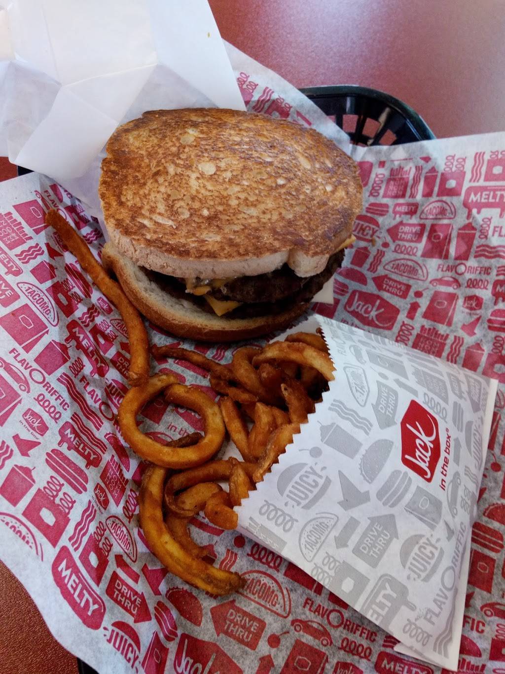 Jack in the Box | restaurant | 4351 Ontario Mills Pkwy, Ontario, CA 91764, USA | 9094844842 OR +1 909-484-4842