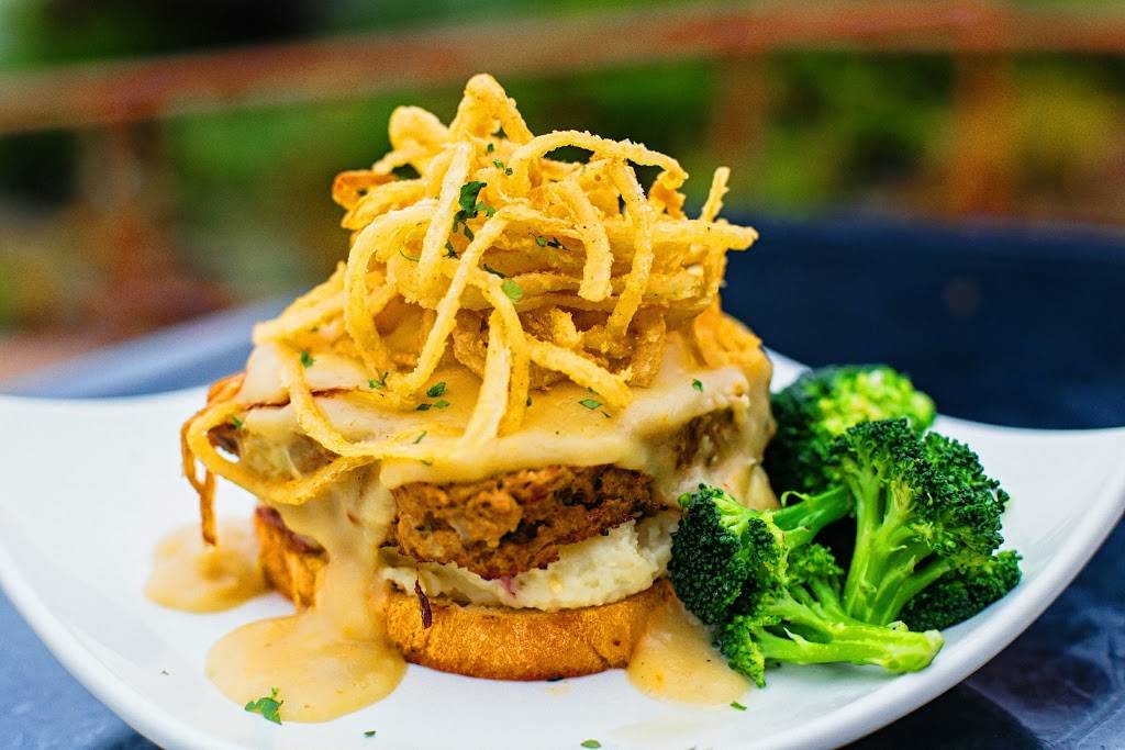 Blue Water Grill | restaurant | 5180 Northland Dr NE, Grand Rapids, MI 49525, USA | 6163635900 OR +1 616-363-5900