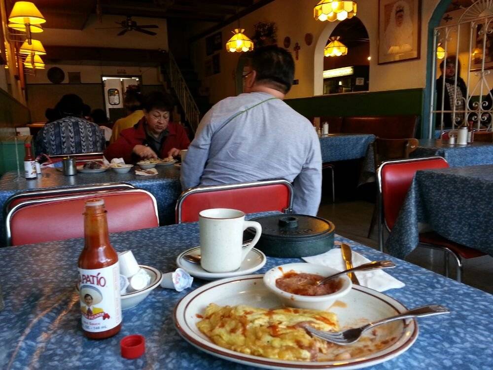 Las Palmeras | restaurant | 2723 Mission St, San Francisco, CA 94110, USA | 4152857796 OR +1 415-285-7796