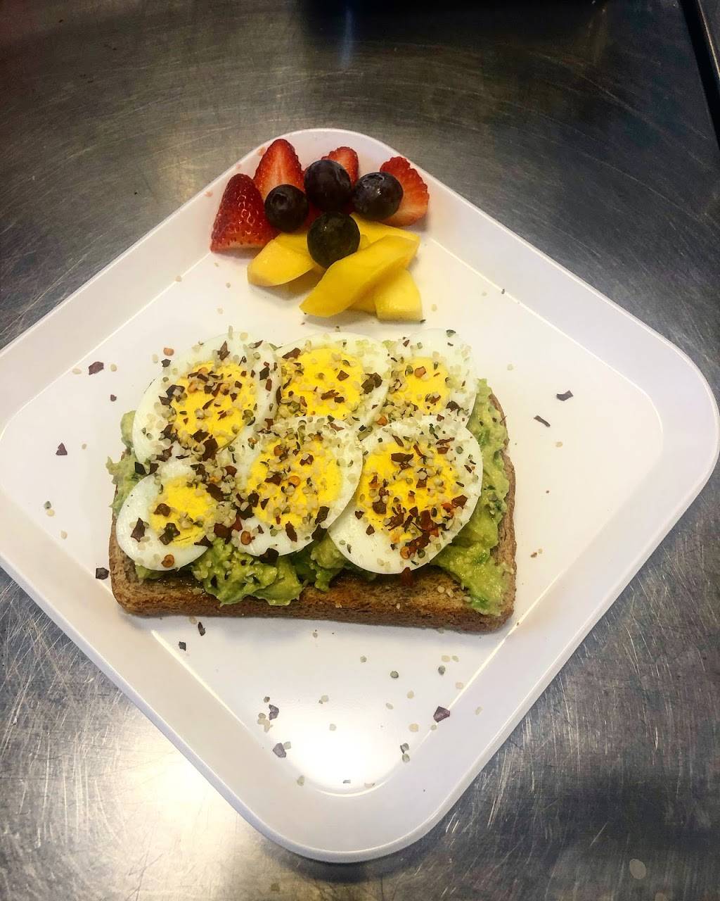 UBAR Coffee & Açaí Bowls | cafe | 10407 Main St, Fairfax, VA 22030, USA | 7032182402 OR +1 703-218-2402