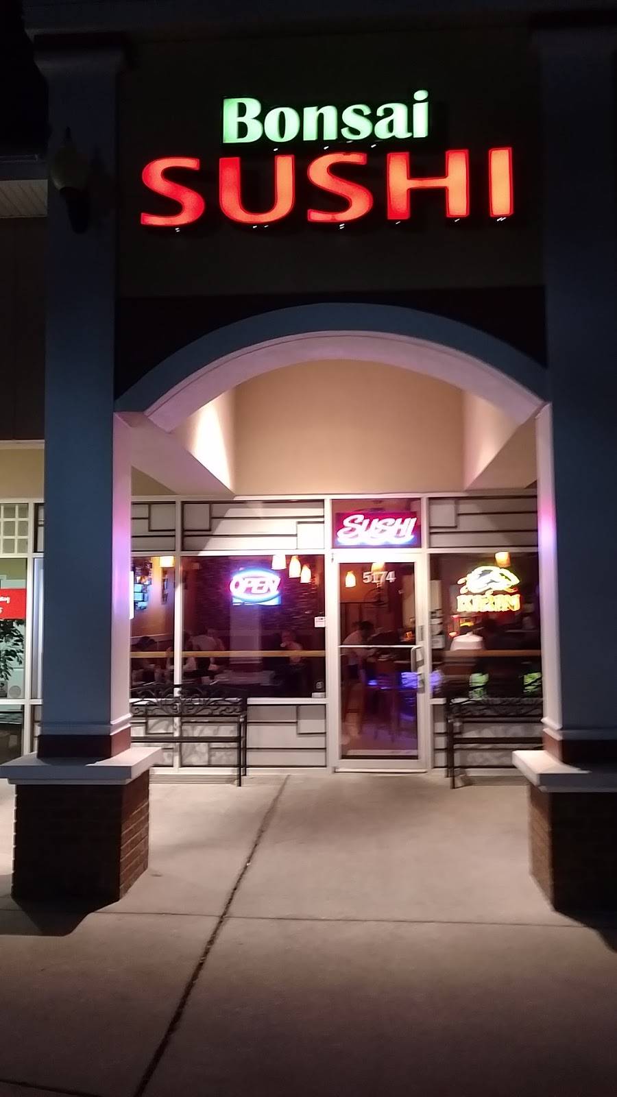 Bonsai Sushi | restaurant | 5174 Dr Phillips Blvd, Orlando, FL 32819, USA | 4072920333 OR +1 407-292-0333