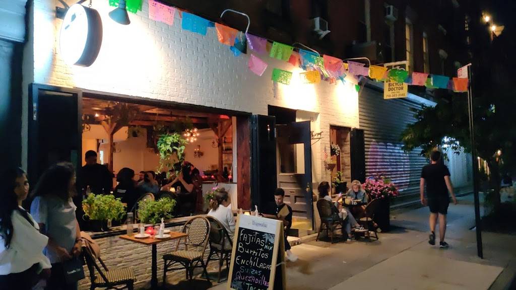 Taqueria Mexico 2000 | restaurant | 131 Grand St, Brooklyn, NY 11249, USA | 7183959985 OR +1 718-395-9985
