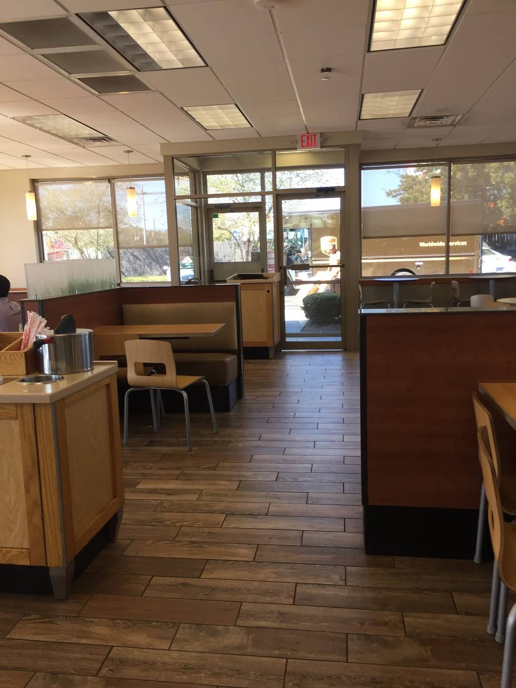 Wendys | restaurant | 1380 Cedar Grove Rd, Conley, GA 30288, USA | 4043634302 OR +1 404-363-4302