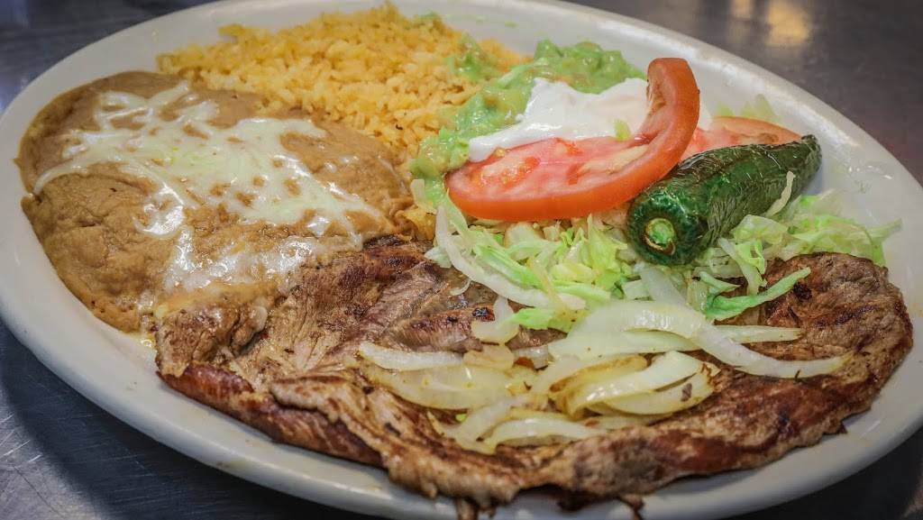 Taqueria Carolina | restaurant | 1842 W 11th St, Tracy, CA 95376, USA | 2098327211 OR +1 209-832-7211