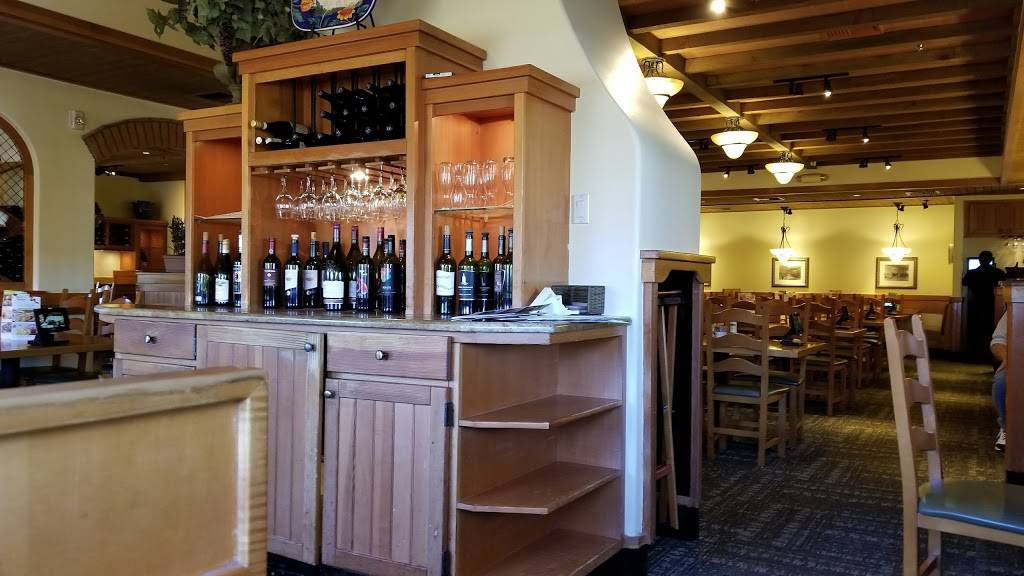 Olive Garden Italian Restaurant | meal takeaway | 2610 N Sepulveda Blvd, Manhattan Beach, CA 90266, USA | 3105450423 OR +1 310-545-0423