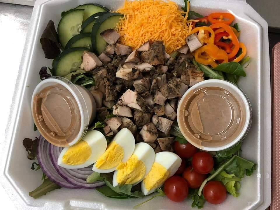 Jerk N More | restaurant | 29 N Genesee St, Waukegan, IL 60085, USA | 8475277733 OR +1 847-527-7733