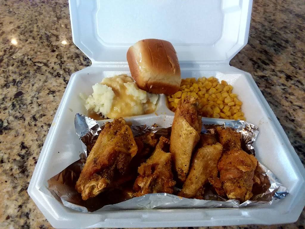 Wingz & More | restaurant | 113 W Kansas St, Liberty, MO 64068, USA | 8168838835 OR +1 816-883-8835