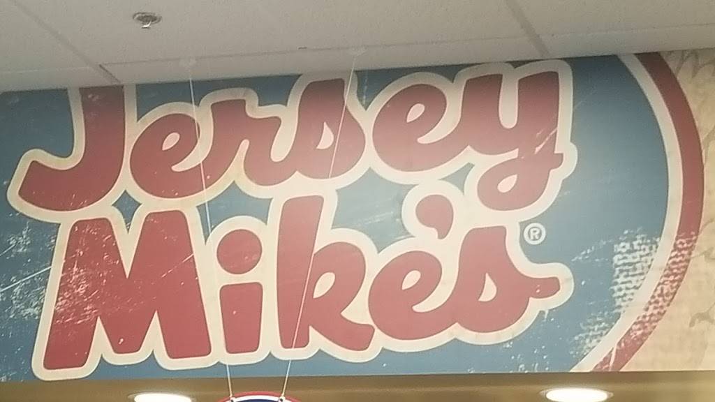 Jersey Mikes Subs | restaurant | 2476 S Oneida St, Green Bay, WI 54304, USA | 9205445363 OR +1 920-544-5363