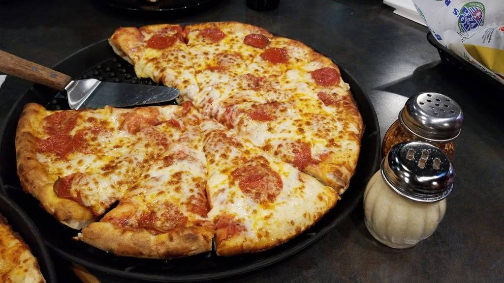 Barros Pizza | restaurant | 2750 W Dove Valley Rd #140, Phoenix, AZ 85085, USA | 6232154141 OR +1 623-215-4141