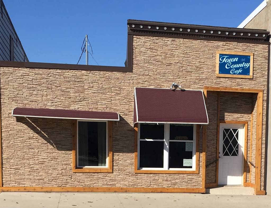 Town & Country Cafe | restaurant | 213 W 2nd St, Madrid, IA 50156, USA | 5157953855 OR +1 515-795-3855