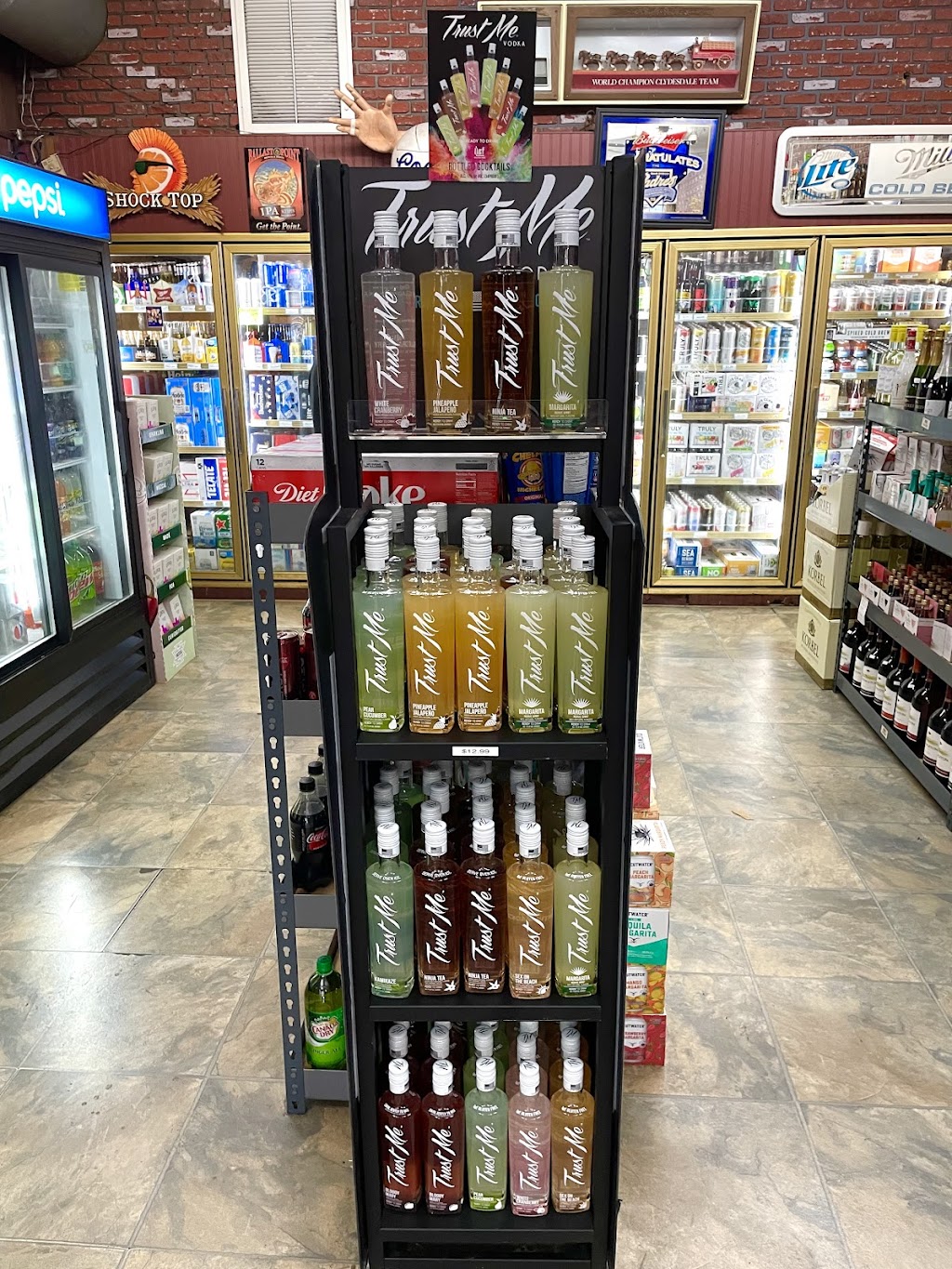 Mixon Liquor & Deli website: mixonliquordeli.com | restaurant | 1427 1st Ave, San Diego, CA 92101, USA | 6192328665 OR +1 619-232-8665