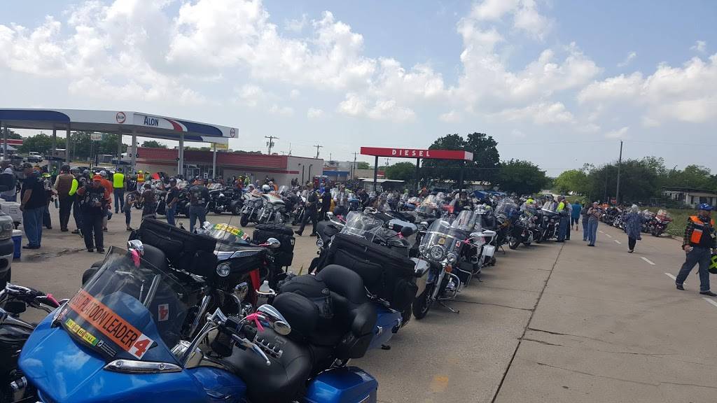 Chicken Express | restaurant | 2211 Railroad Ave, Cisco, TX 76437, USA | 2544423333 OR +1 254-442-3333