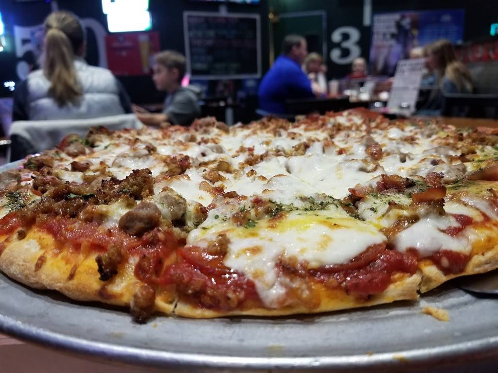 Center Court Pizza & Brew | restaurant | 7425 Hwy 6, Missouri City, TX 77459, USA | 8329470440 OR +1 832-947-0440