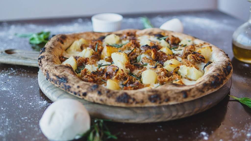 Artigianale Ristorante & Enoteca | restaurant | 5100 Rutherford Rd unit 4/5, Woodbridge, ON L4H 2J2, Canada | 9058932774 OR +1 905-893-2774