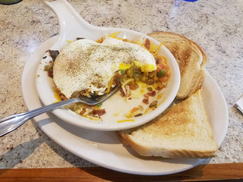 Pioneer Family Restaurant | restaurant | 244 N Pioneer Park Rd, Westfield, WI 53964, USA | 6082963121 OR +1 608-296-3121